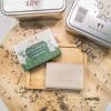 Savon solide ANITA & ZAHA au patchouli et lait de chèvre bio, avec une base végétale