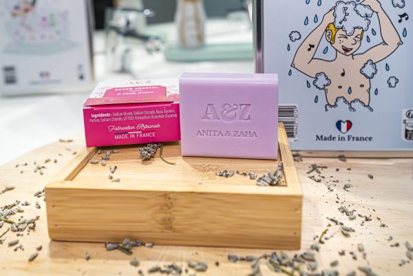 Savon végétal solide à la rose, luxe abordable Made In France