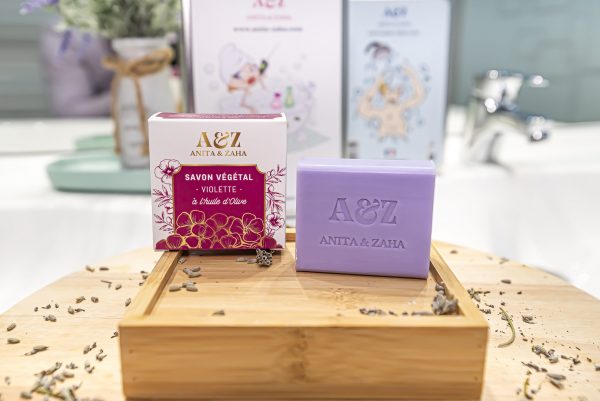 Soin cosmétique à base végétale, senteur violette