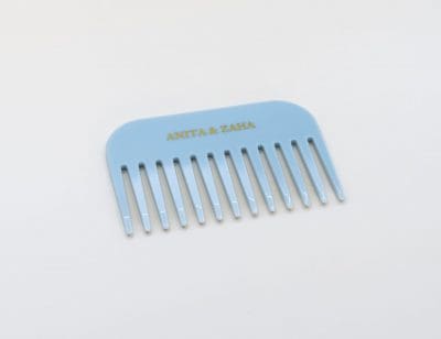 Petit peigne râteau bleu ciel ANITA & ZAHA en acétate de cellulose